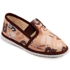 Children's slippers - brown school